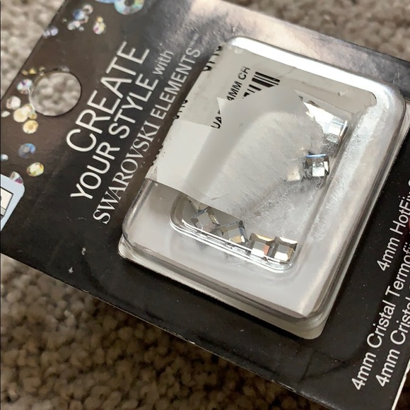 NWT Swarovski Elements - Picture 7 of 8